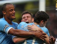 包含约基奇复出首秀出彩，上海申花主场大胜费内巴切，豪取13连胜的词条